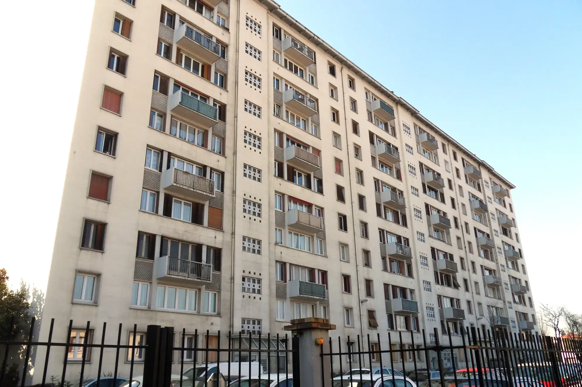 Appartement F4 de 64 m2 à vendre à Vitry-sur-Seine avec parking et vue dégagée 