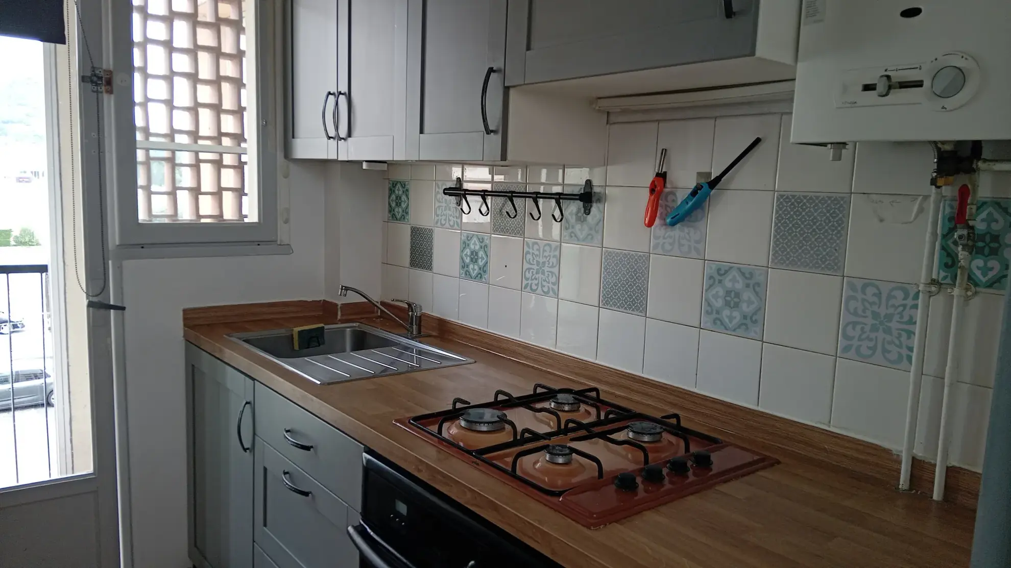 Appartement T3 à Millau avec cave, proche commodités et travaux à prévoir 