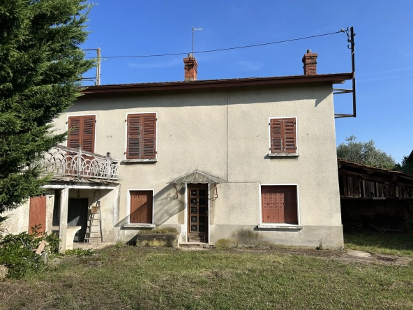 Maison à rénover de 155 m² avec grand terrain à Ternay (69)