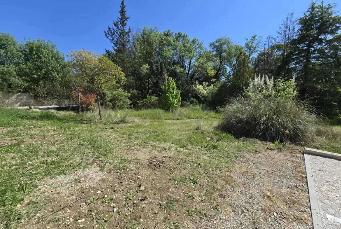 Terrain constructible de 717 m² à Prades le Léz - Opportunité à saisir 