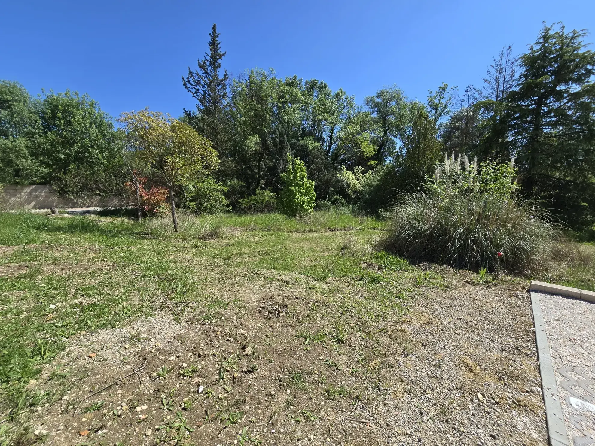 Terrain constructible de 717 m² à Prades le Léz - Opportunité à saisir 