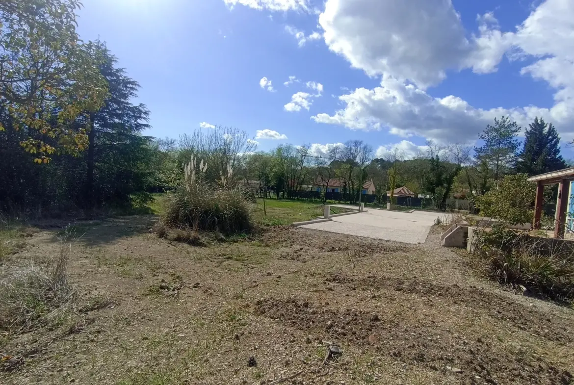 Terrain constructible de 717 m² à Prades le Léz - Opportunité à saisir 