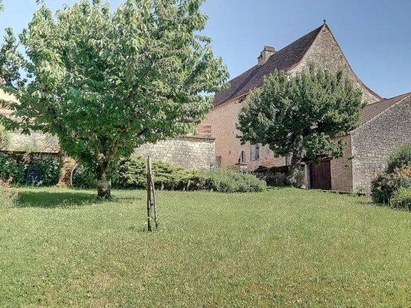 Maison de bastide avec gîte et jardin à Montcabrier (46700)