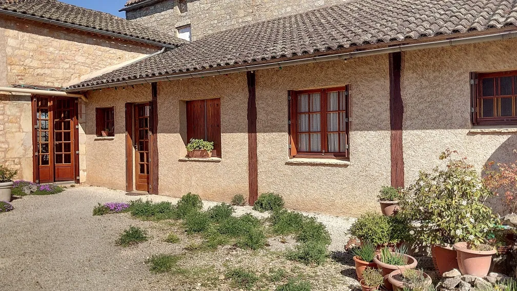 Maison de bastide avec gîte et jardin à Montcabrier (46700) 