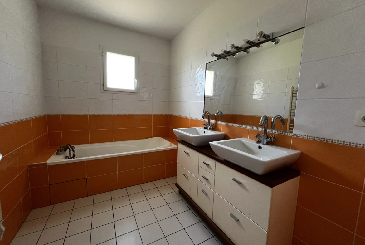Maison moderne 4 chambres avec bureau et terrasse à Noaillan proche de Langon 