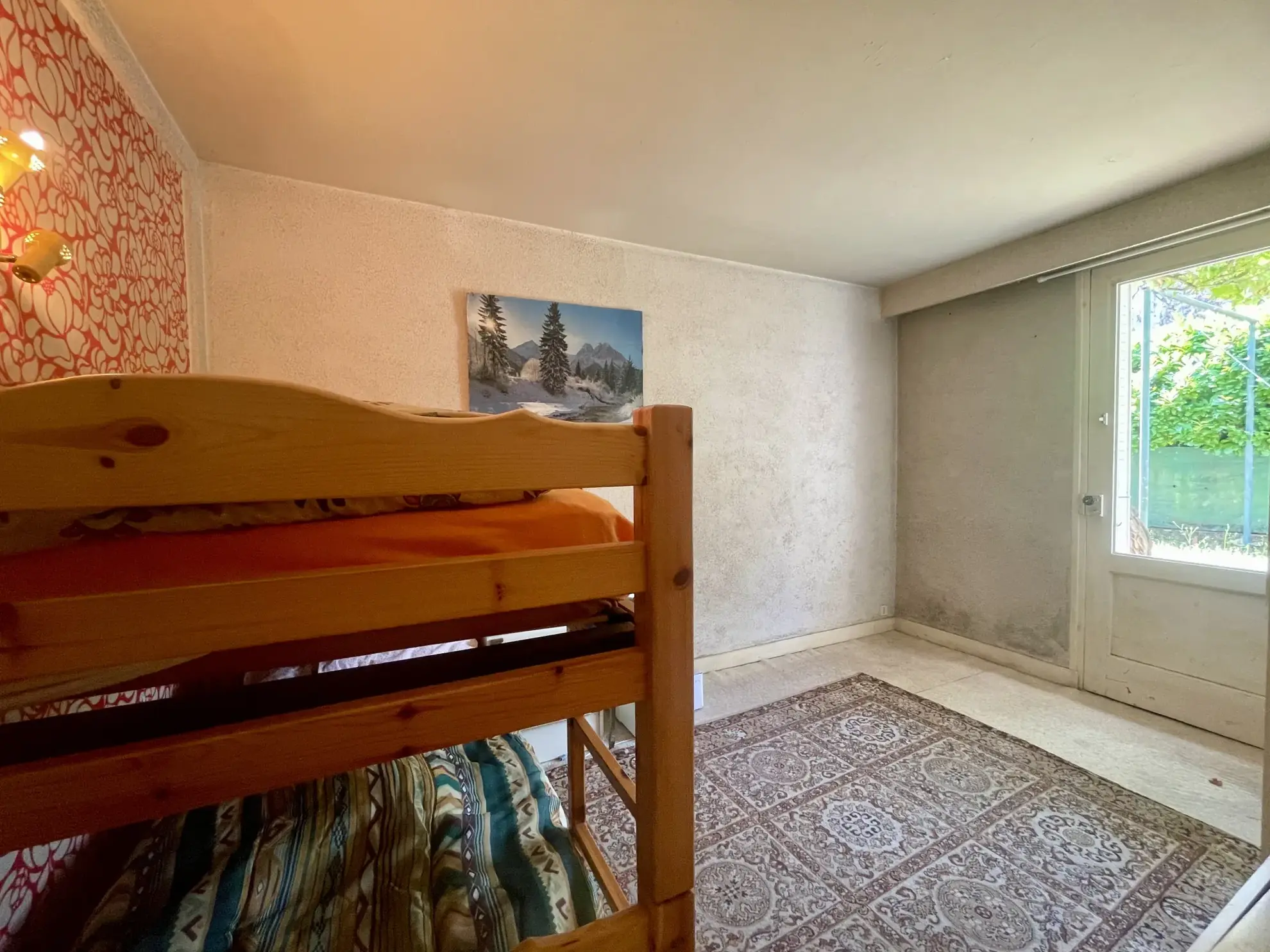 À vendre maison familiale à Romans-sur-Isère avec jardin de 934 m² et vue sur le Vercors 