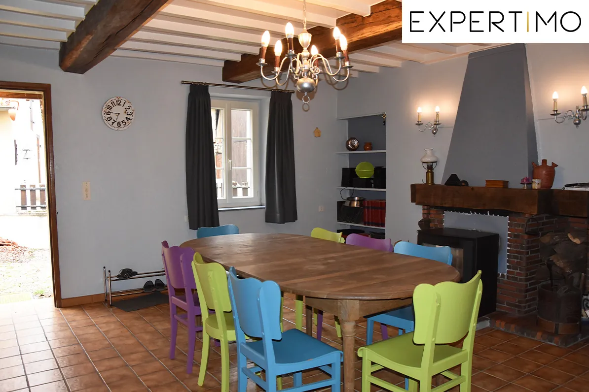 Maison à Neuf-Église de 126 m² avec grand terrain à vendre 