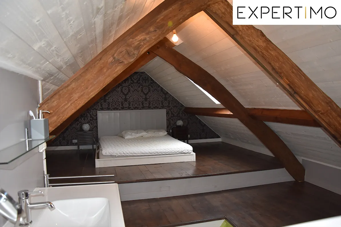 Maison à Neuf-Église de 126 m² avec grand terrain à vendre 