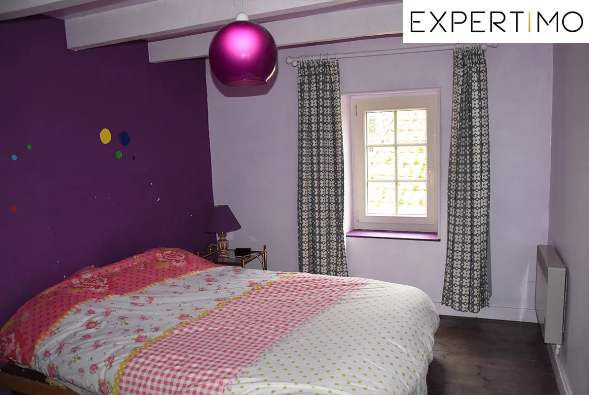 Maison à Neuf-Église de 126 m² avec grand terrain à vendre 