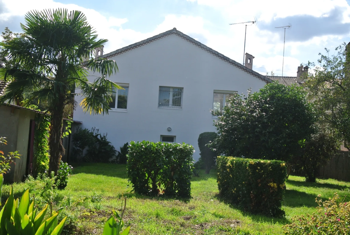 Maison individuelle avec jardin clos à Marmande, proche du centre-ville 