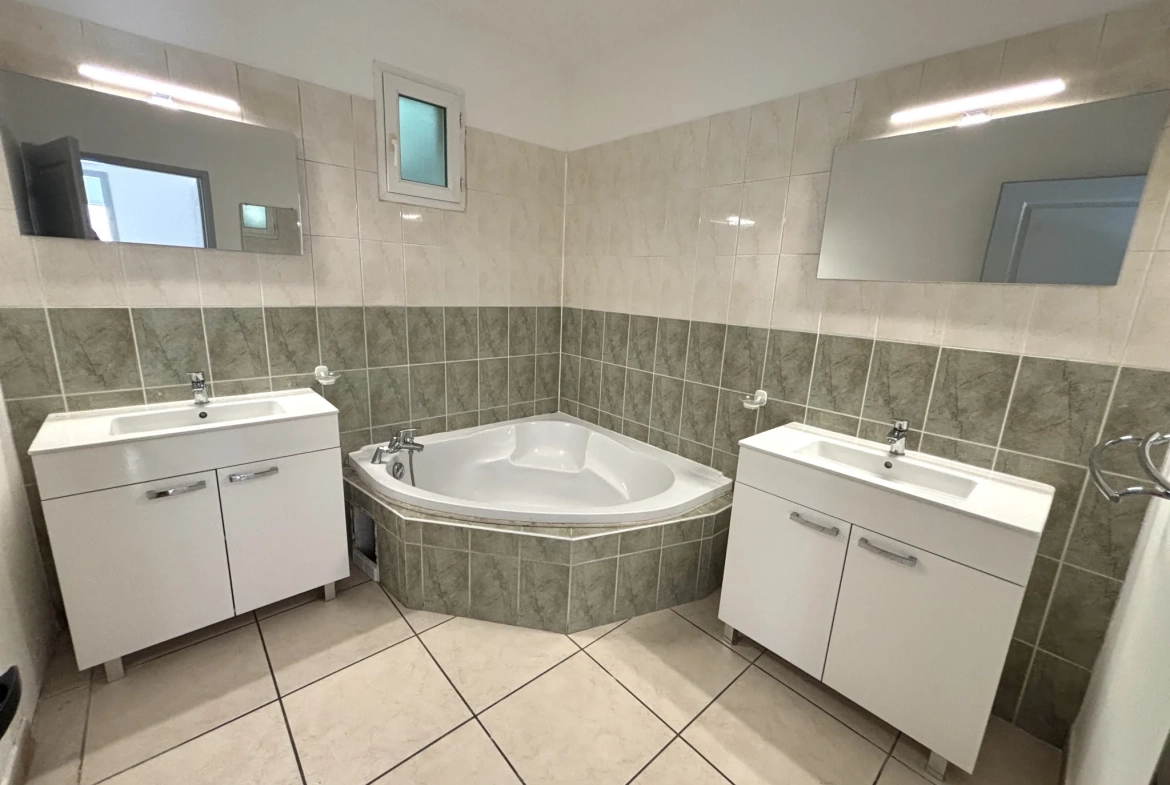 Appartement T4 à Saint Aunès avec terrasse et garage - 73 m² 