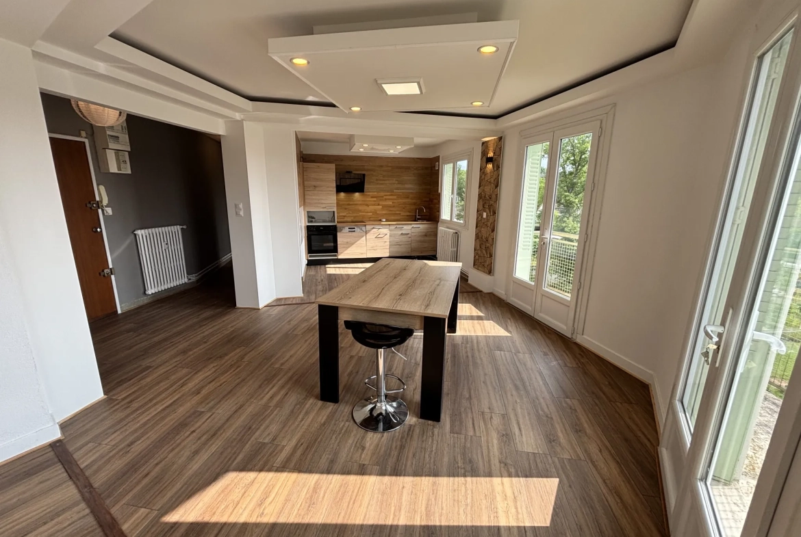 Appartement lumineux de 74,79 m² avec balcon à Cusset - Proche commerces 