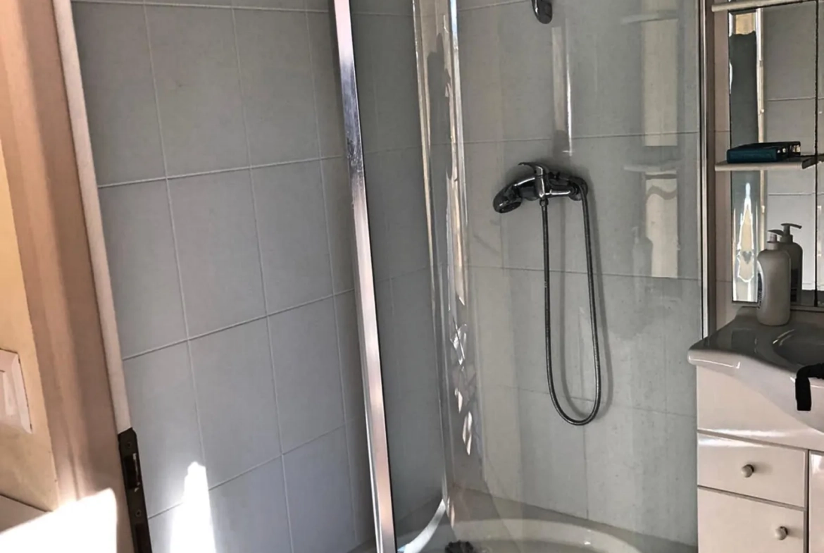 Maison avec gîte, piscine et grand jardin à Minzac - Charmante propriété en campagne 