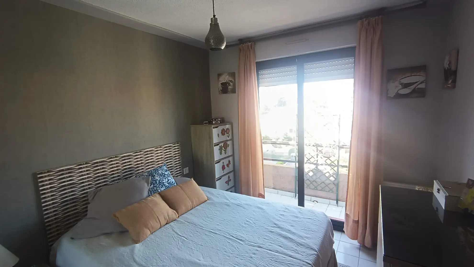 Appartement T2 lumineux de 48 m² avec balcon et garage à Perpignan 