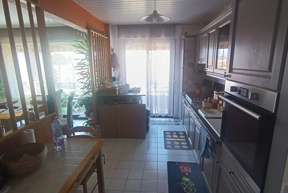 Appartement T2 lumineux de 48 m² avec balcon et garage à Perpignan 