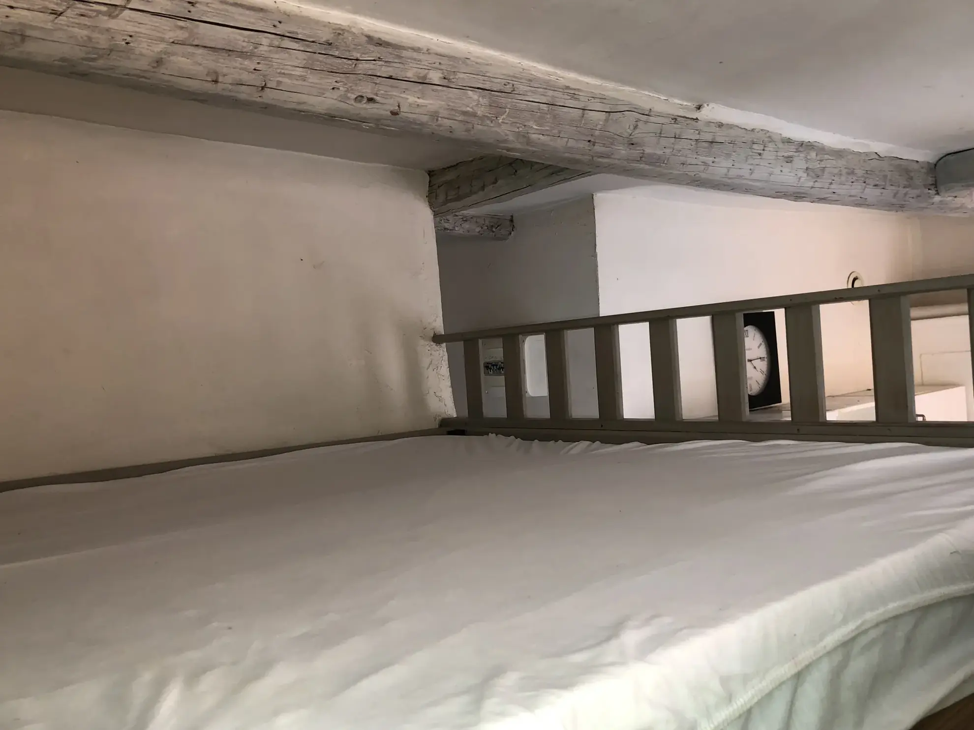 Studio meublé de 20m² à Sanary sur Mer, idéal pied-à-terre en centre-ville 