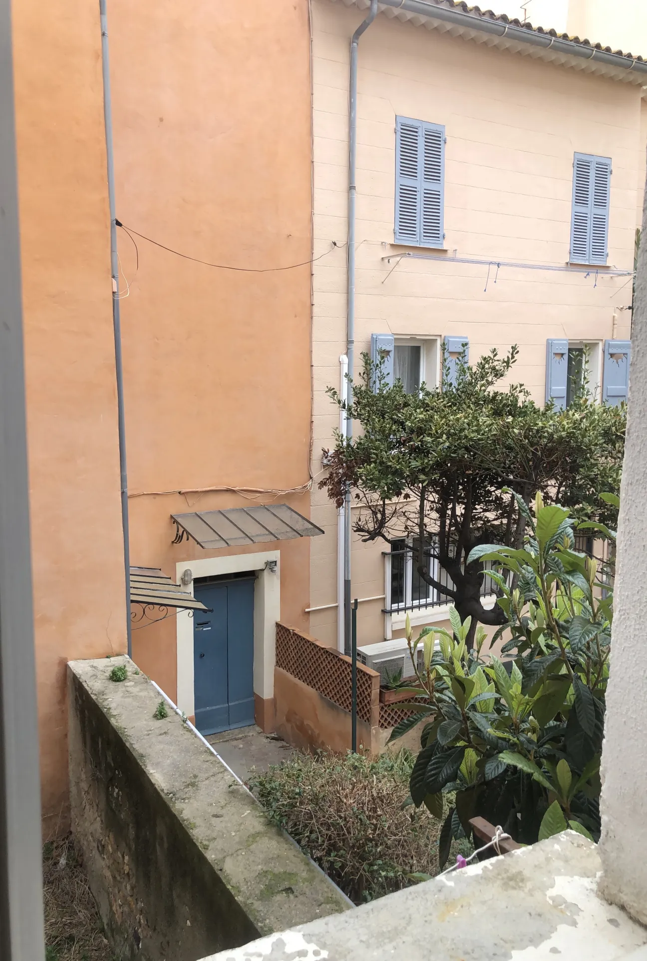 Studio meublé de 20m² à Sanary sur Mer, idéal pied-à-terre en centre-ville 