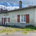 Maison à rénover avec terrain de 2050m² et dépendances proche de Chabanais