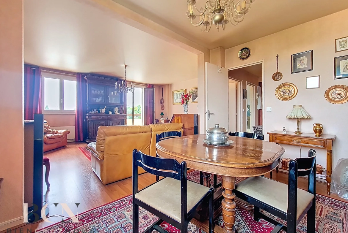 Appartement de 4 pièces avec terrasse et vue sur l’Oise à Persan 