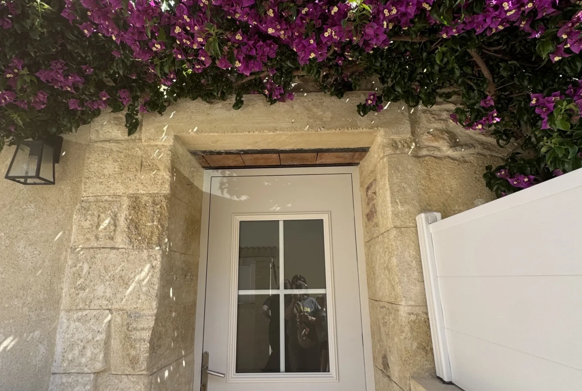 Maison de village rénovée de 88 m² avec cour et garage à Codognan 