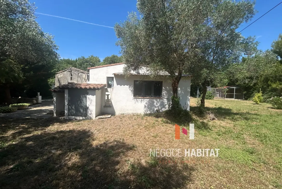 Opportunité rare : maison à rénover avec grand terrain à Sommières 