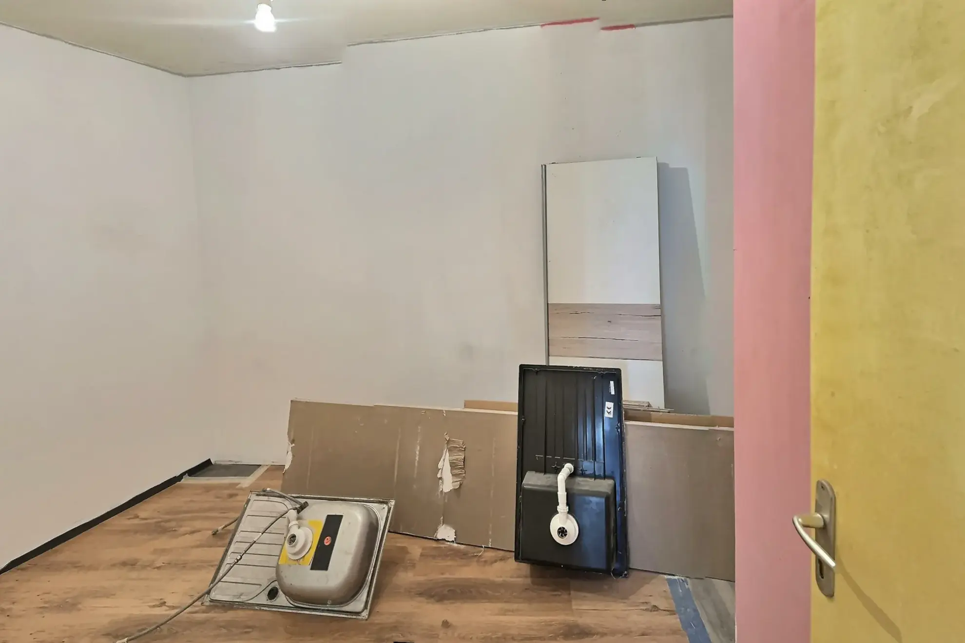 Appartement T3 à rénover de 73 m² à Saint-Gilles en vente 
