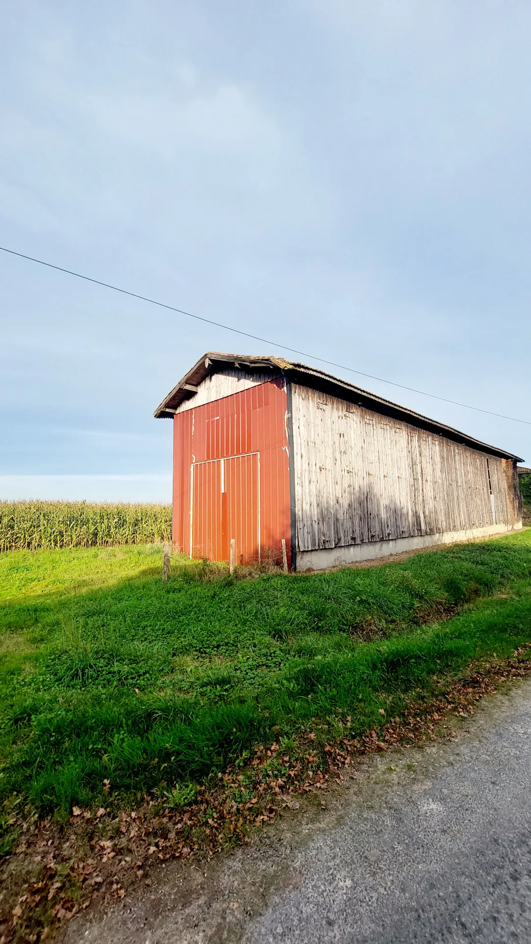 Séchoir de 120 m² avec grand terrain à vendre à La Réole - Opportunité rare 