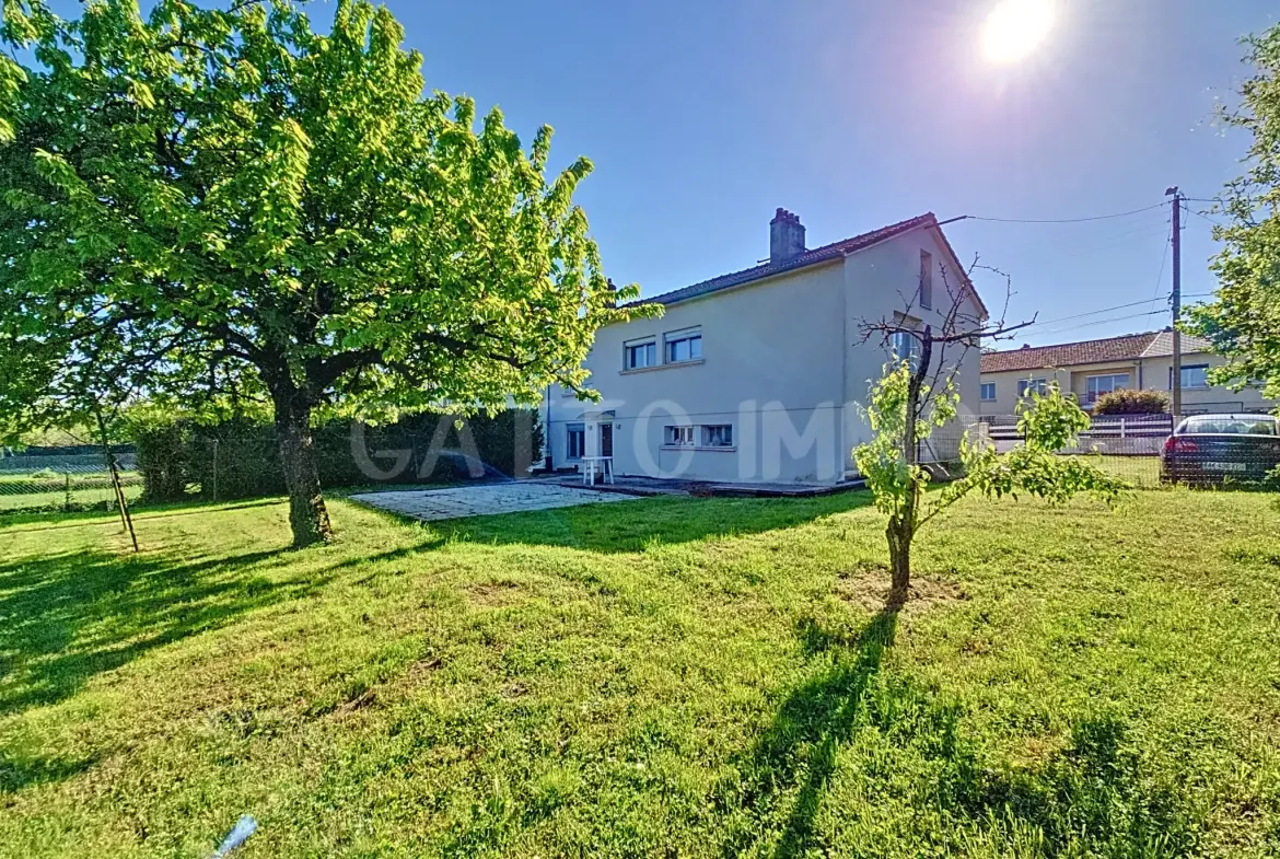 Maison à Pierrevillers de 95 m² avec jardin, garage et 3 chambres 
