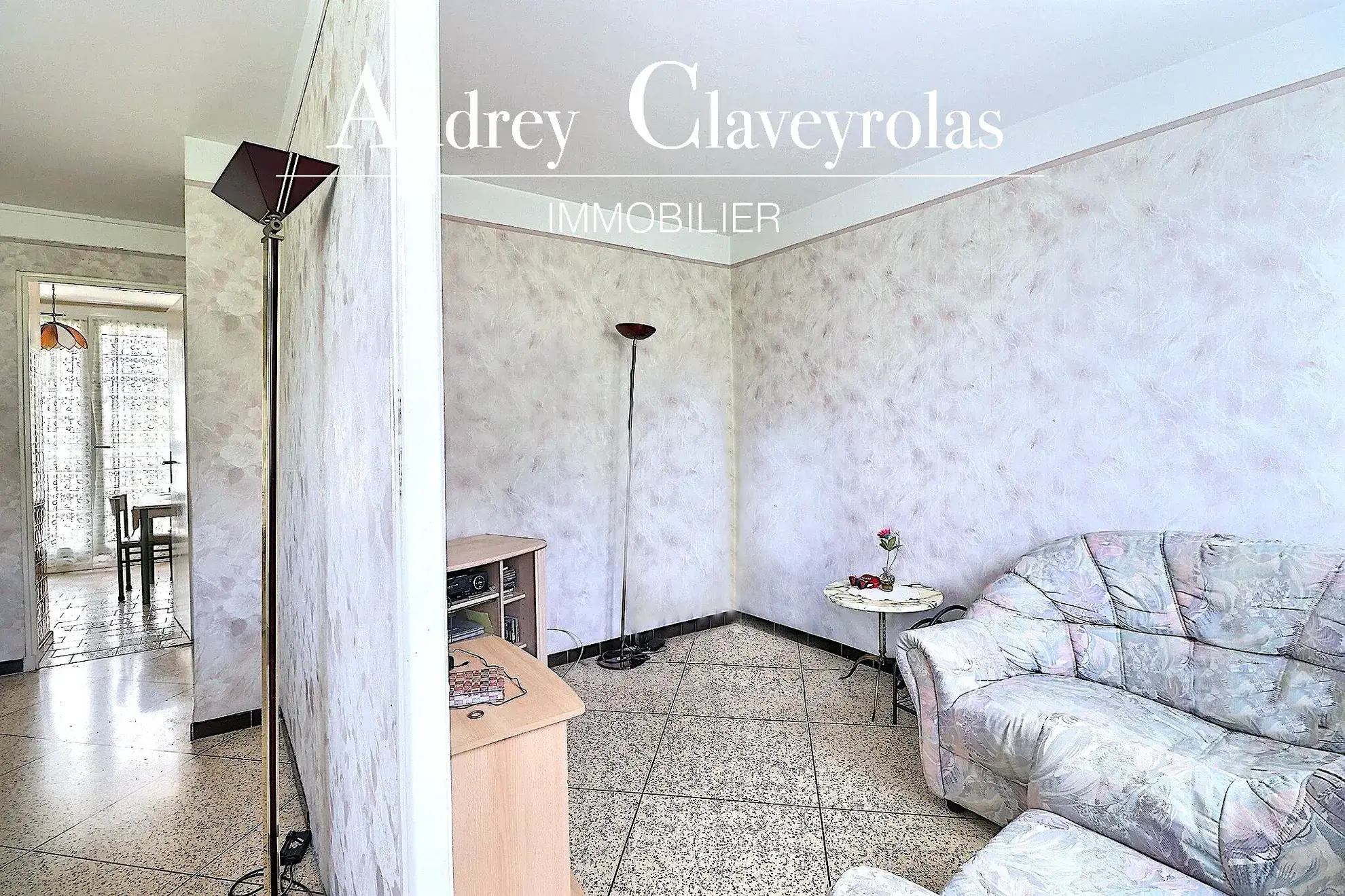 Appartement T3 de 62 m² avec cave à Marseille, résidence moderne 