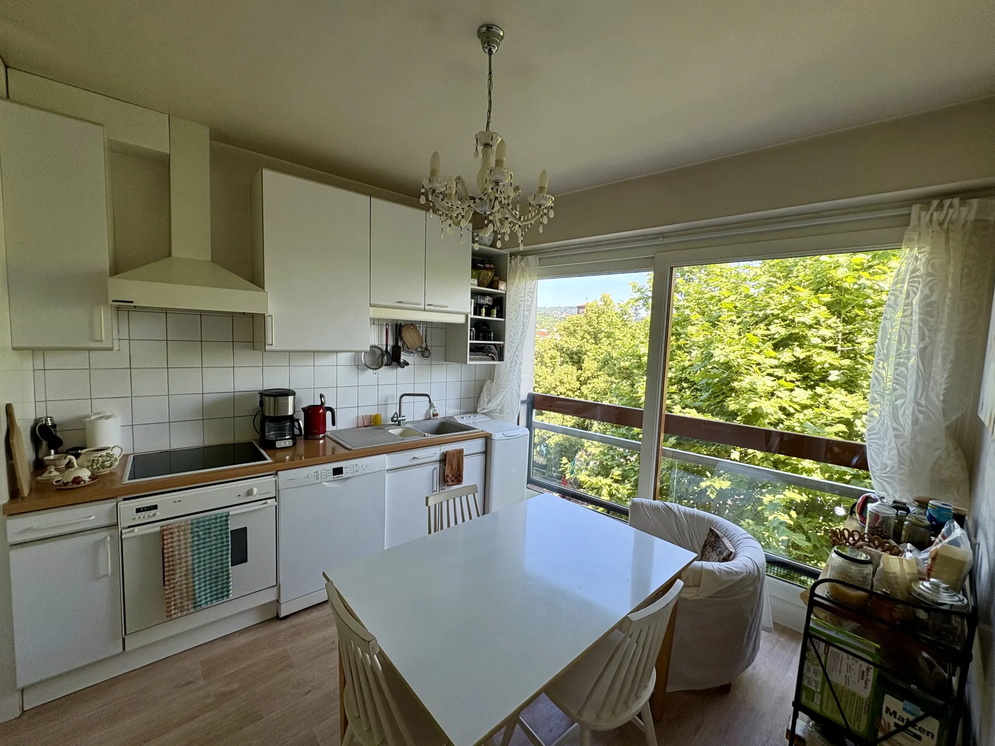 Appartement T4 lumineux de 89 m² à Chamalières avec vue dégagée 