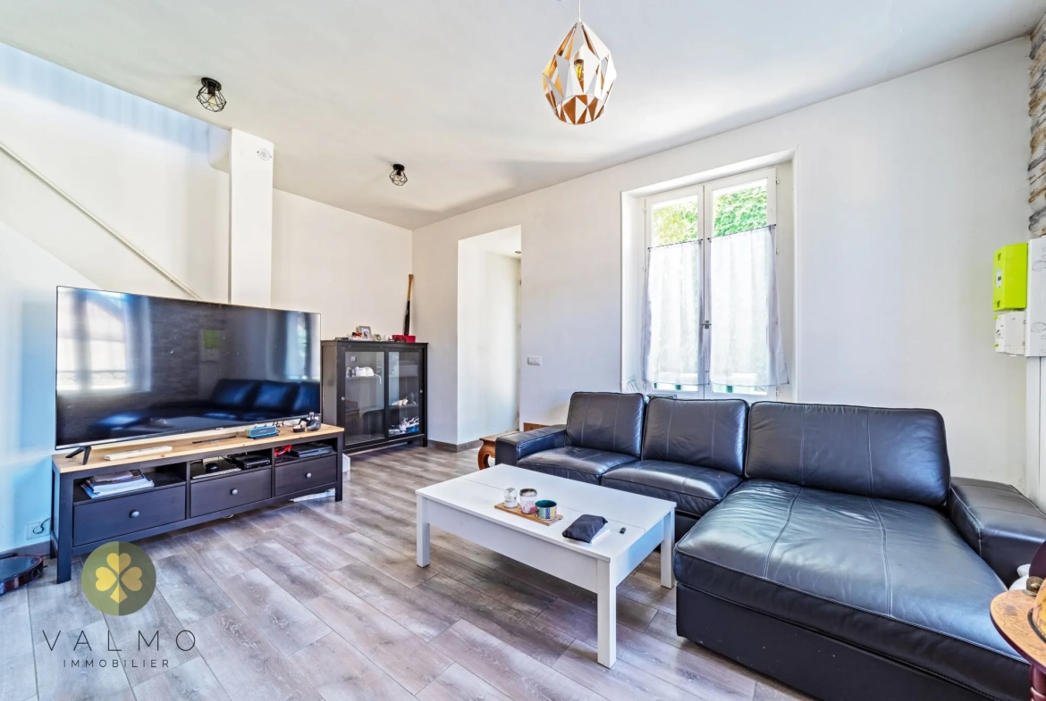 Appartement 57m² à vendre à Gambais avec cour, parking et 2 chambres 