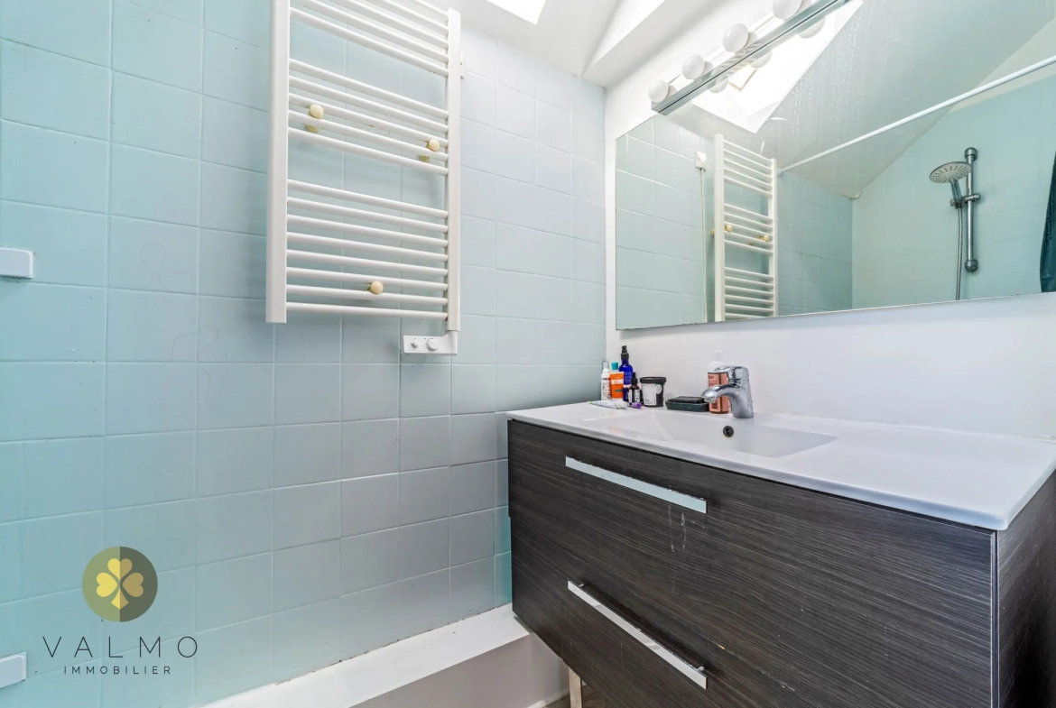 Appartement 57m² à vendre à Gambais avec cour, parking et 2 chambres 