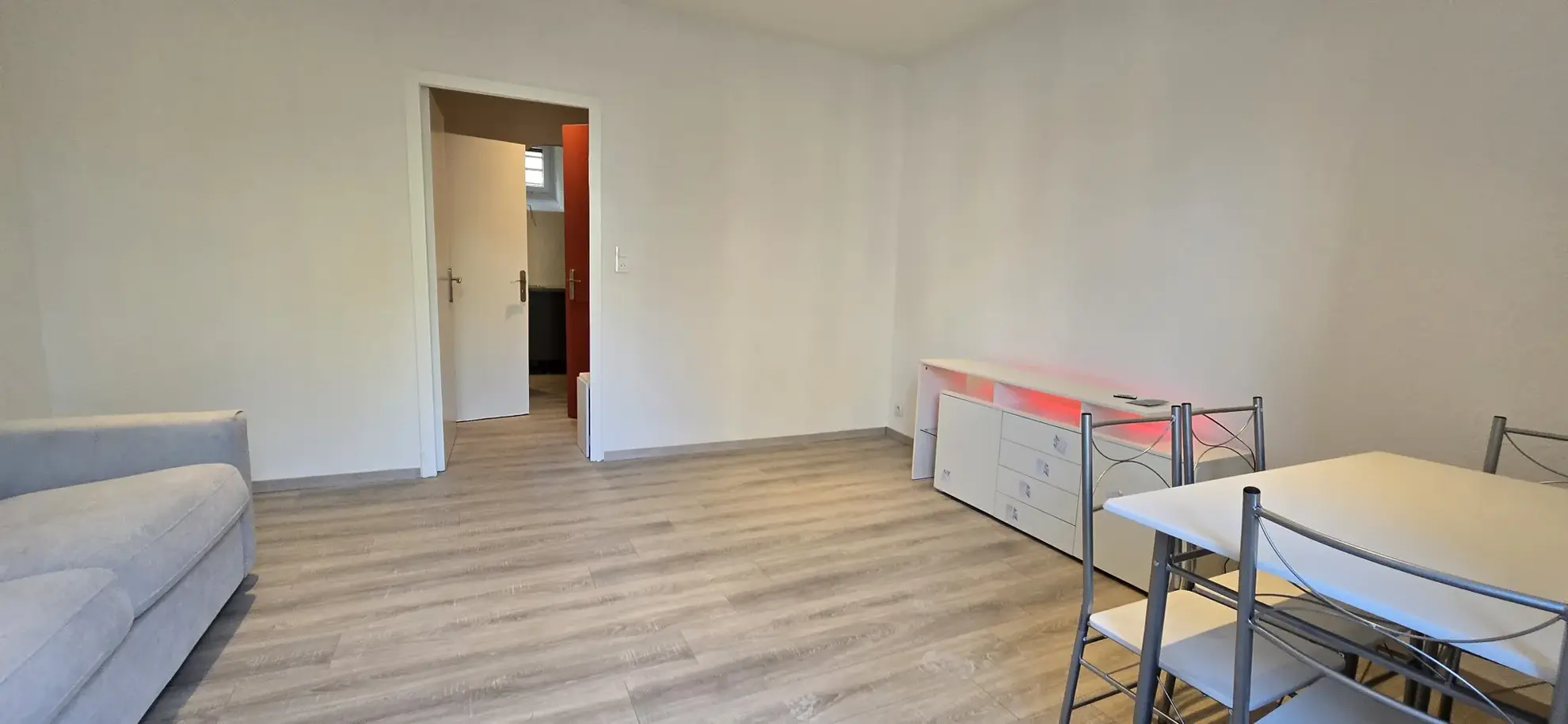 Studio meublé rénové de 28 m² à Besançon - Quartier Chaprais 