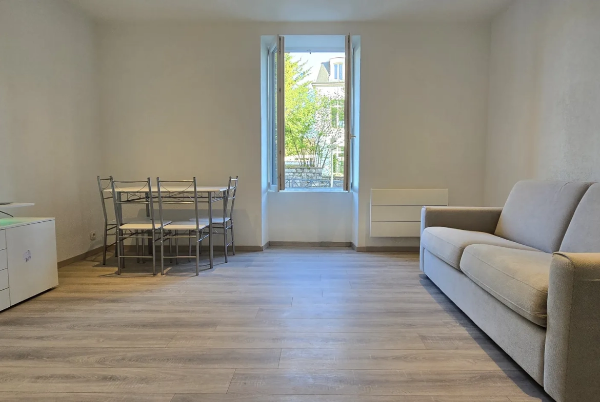 Studio meublé rénové de 28 m² à Besançon - Quartier Chaprais 
