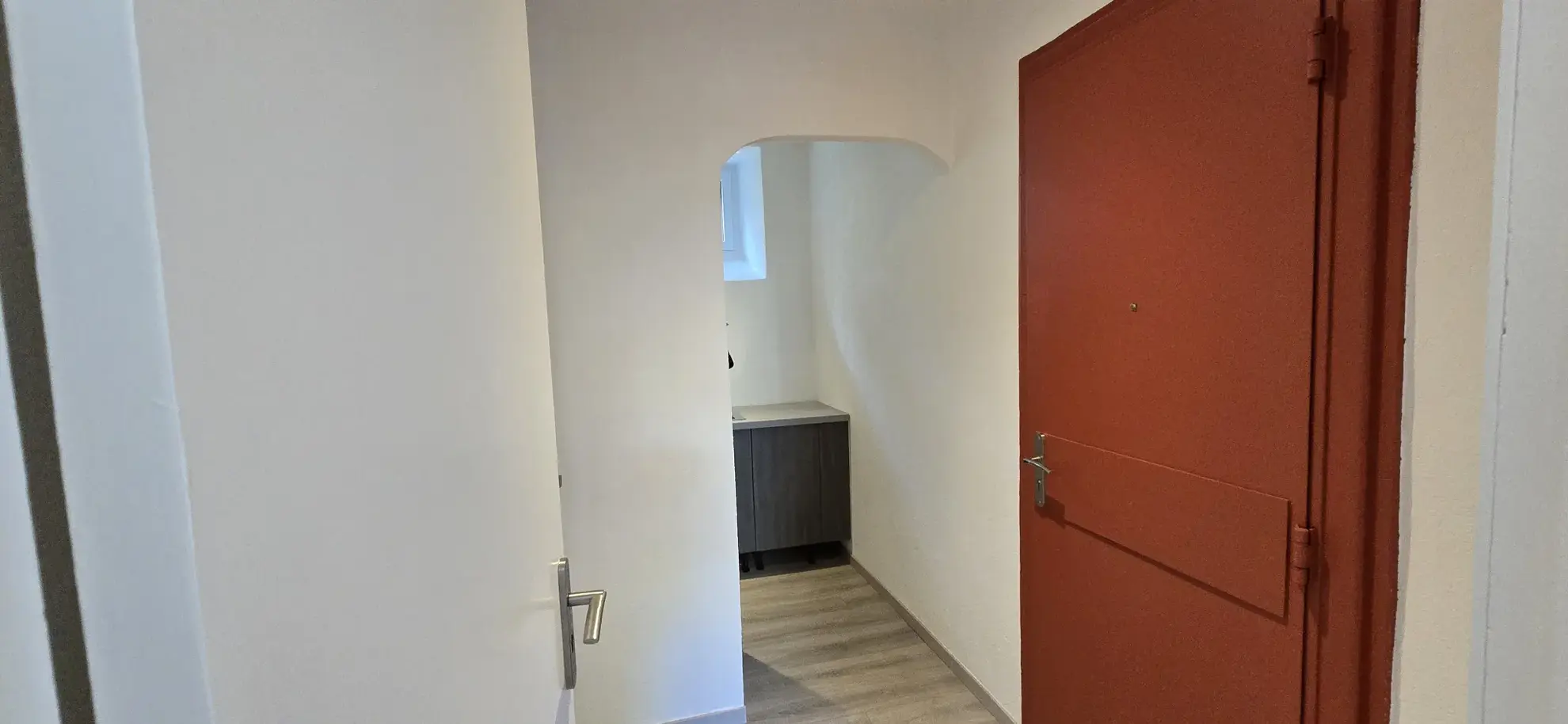 Studio meublé rénové de 28 m² à Besançon - Quartier Chaprais 