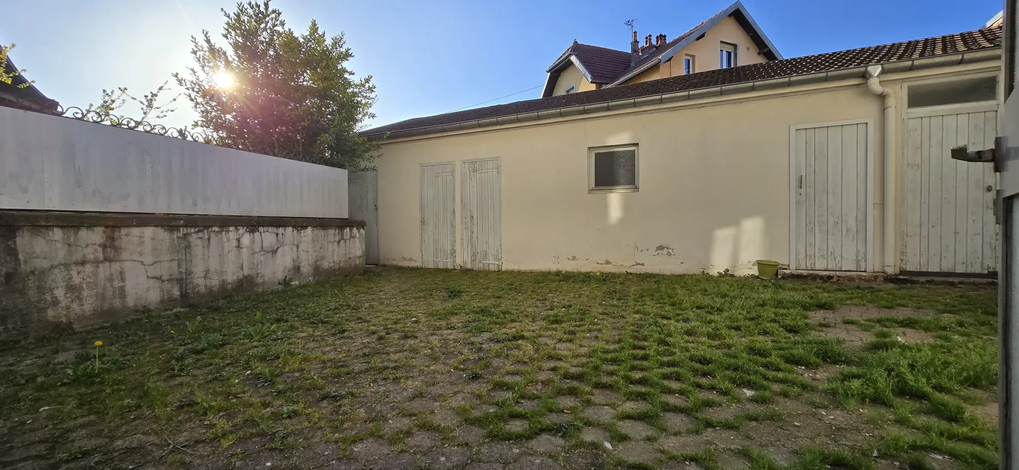 Studio meublé rénové de 28 m² à Besançon - Quartier Chaprais 