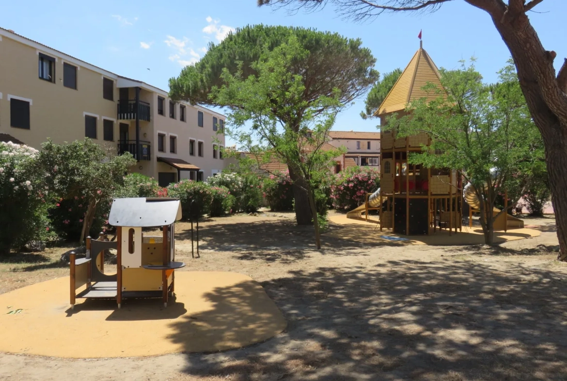 Appartement 2 pièces avec mezzanine, terrasse et vue sur Pyrénées au Barcarès 