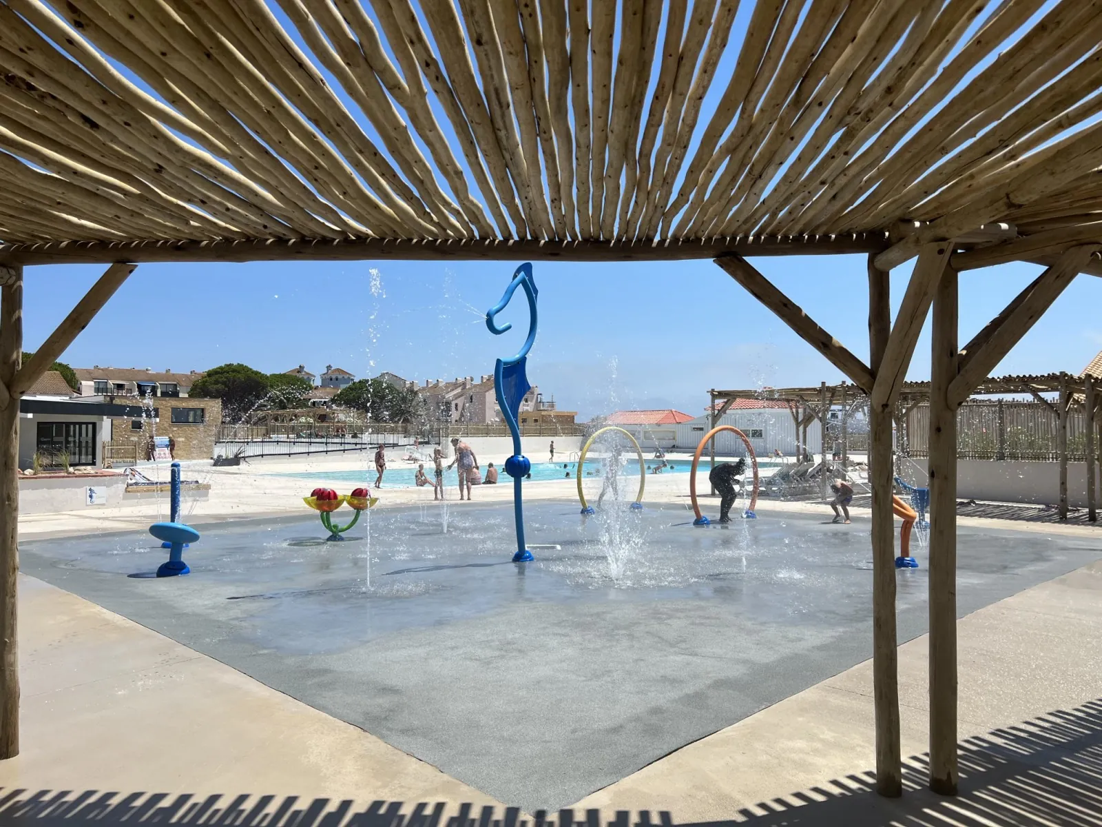 Appartement 2 pièces avec mezzanine, terrasse et vue sur Pyrénées au Barcarès 