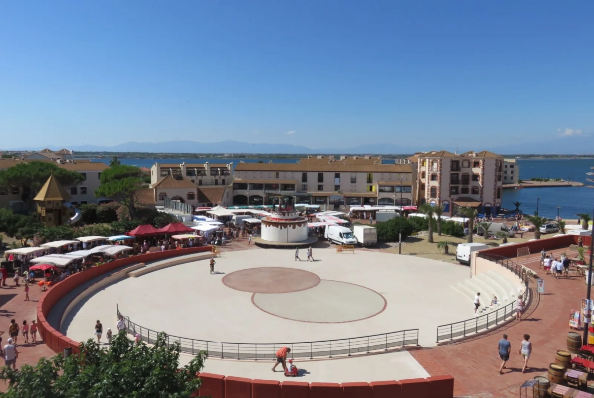 Appartement 2 pièces avec mezzanine, terrasse et vue sur Pyrénées au Barcarès 