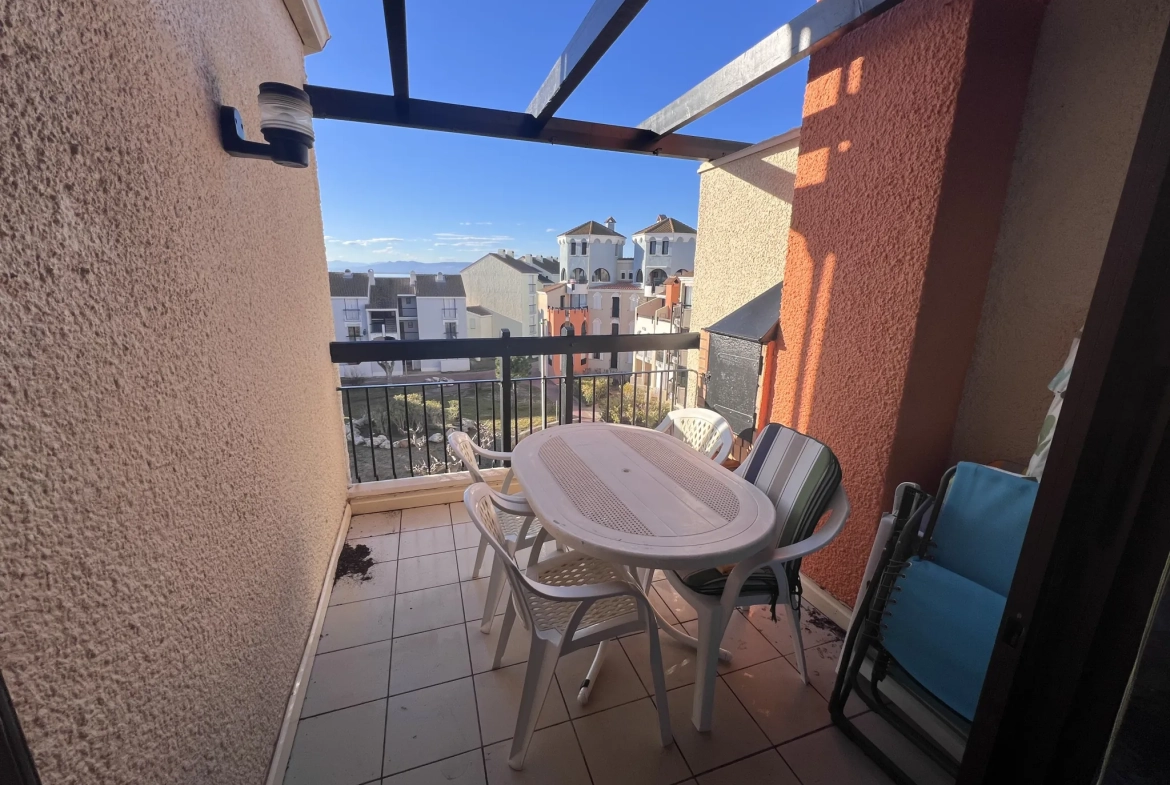 Appartement 2 pièces avec mezzanine, terrasse et vue sur Pyrénées au Barcarès 