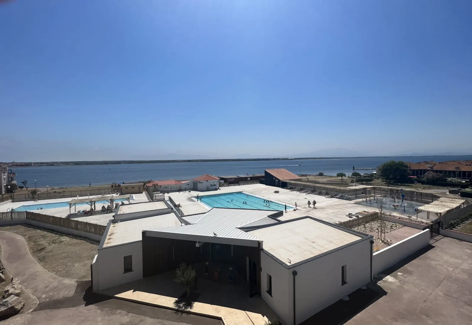 Appartement 2 pièces avec mezzanine, terrasse et vue sur Pyrénées au Barcarès 