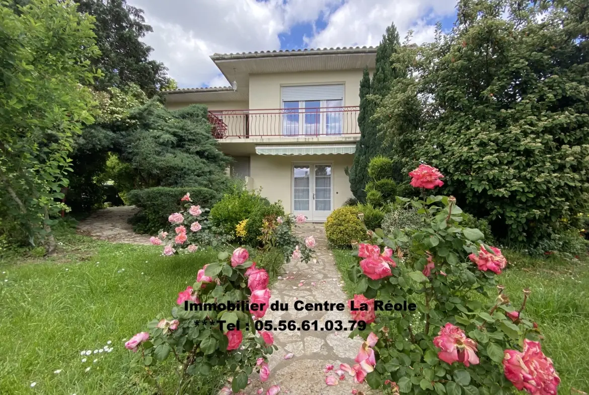 Maison 168 m² avec deux logements, jardin et garages proche de La Réole 