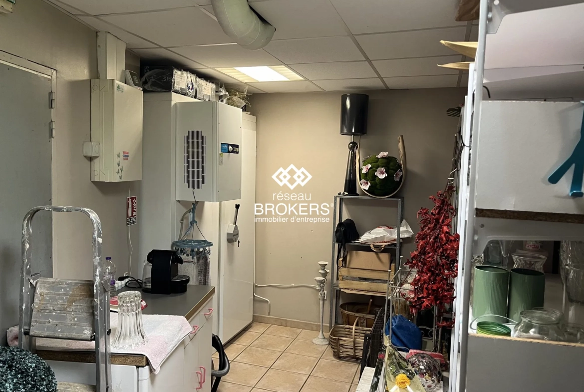 Fonds de commerce de fleurs à vendre à Charly, emplacement stratégique et fort potentiel 