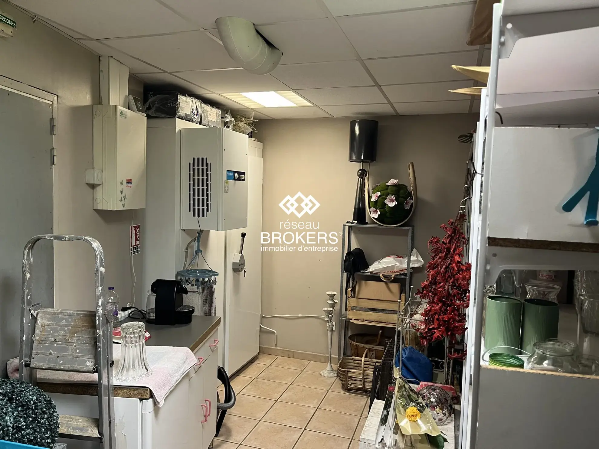Fonds de commerce de fleurs à vendre à Charly, emplacement stratégique et fort potentiel 
