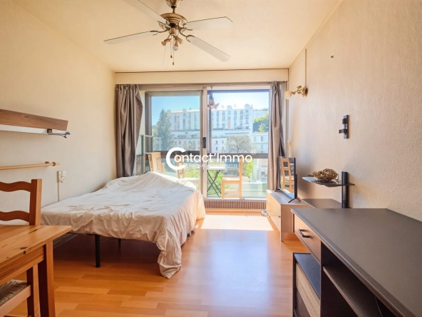 Studio lumineux de 22 m² avec balcon à Royat face aux Thermes - Clermont-Ferrand