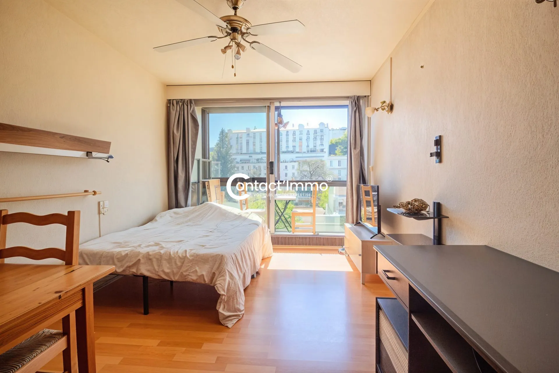 Studio lumineux de 22 m² avec balcon à Royat face aux Thermes - Clermont-Ferrand 