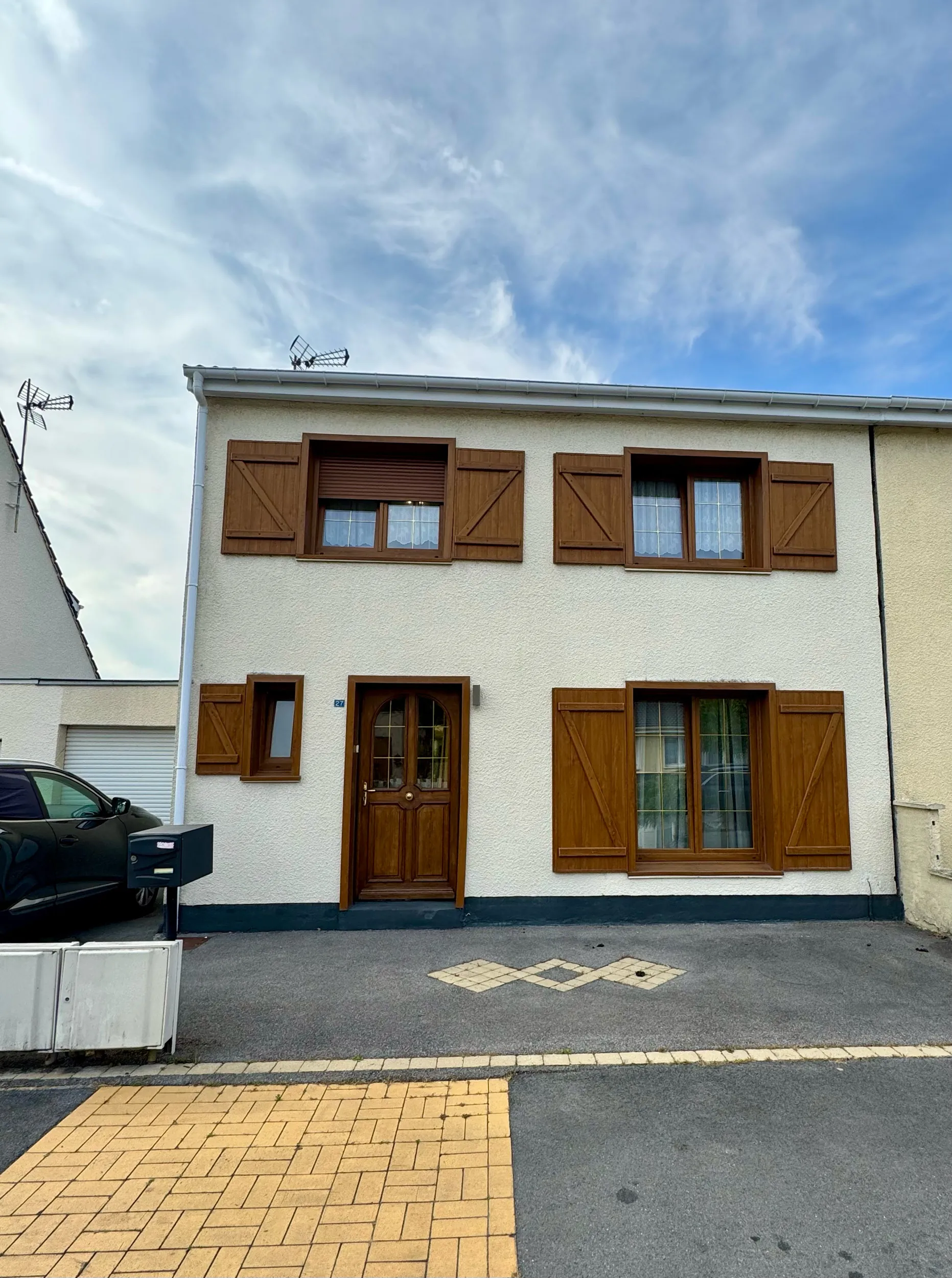 Belle maison de 105 m² à Haulchin avec garage et terrasse dans quartier paisible 