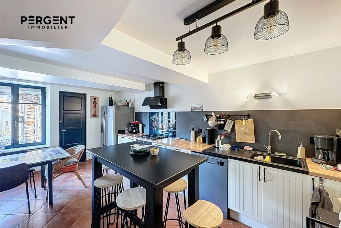 Belle maison de village de 132 m² avec terrasse et jardin à La Francheville 