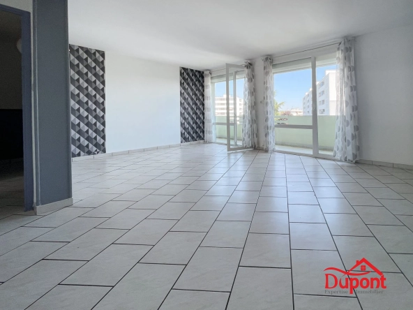 Appartement lumineux 2 chambres avec balcon et cave à Saint-Quentin - Quartier Remicourt