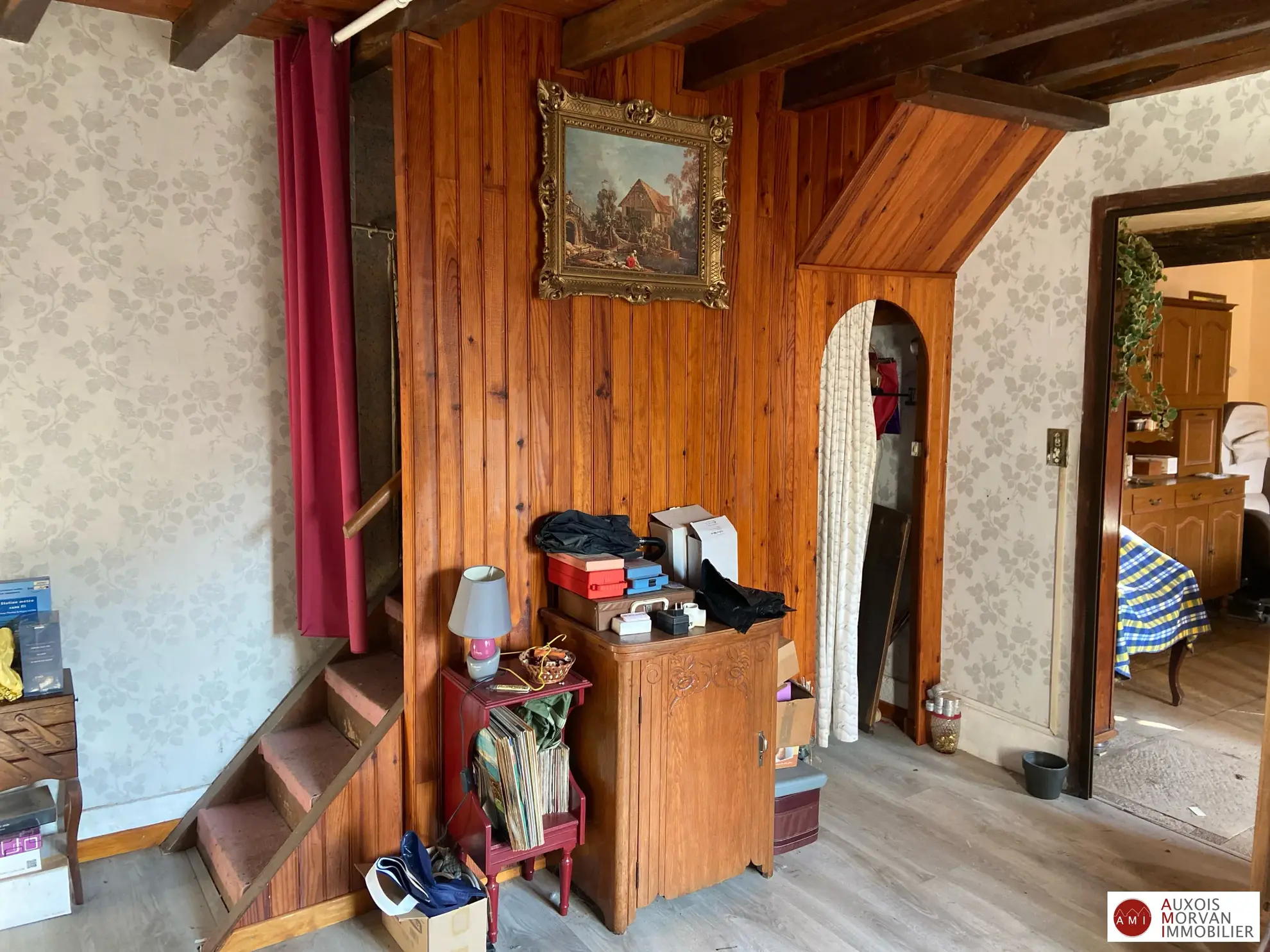 Maison ancienne à vendre à Montbard avec dépendances et grand terrain 